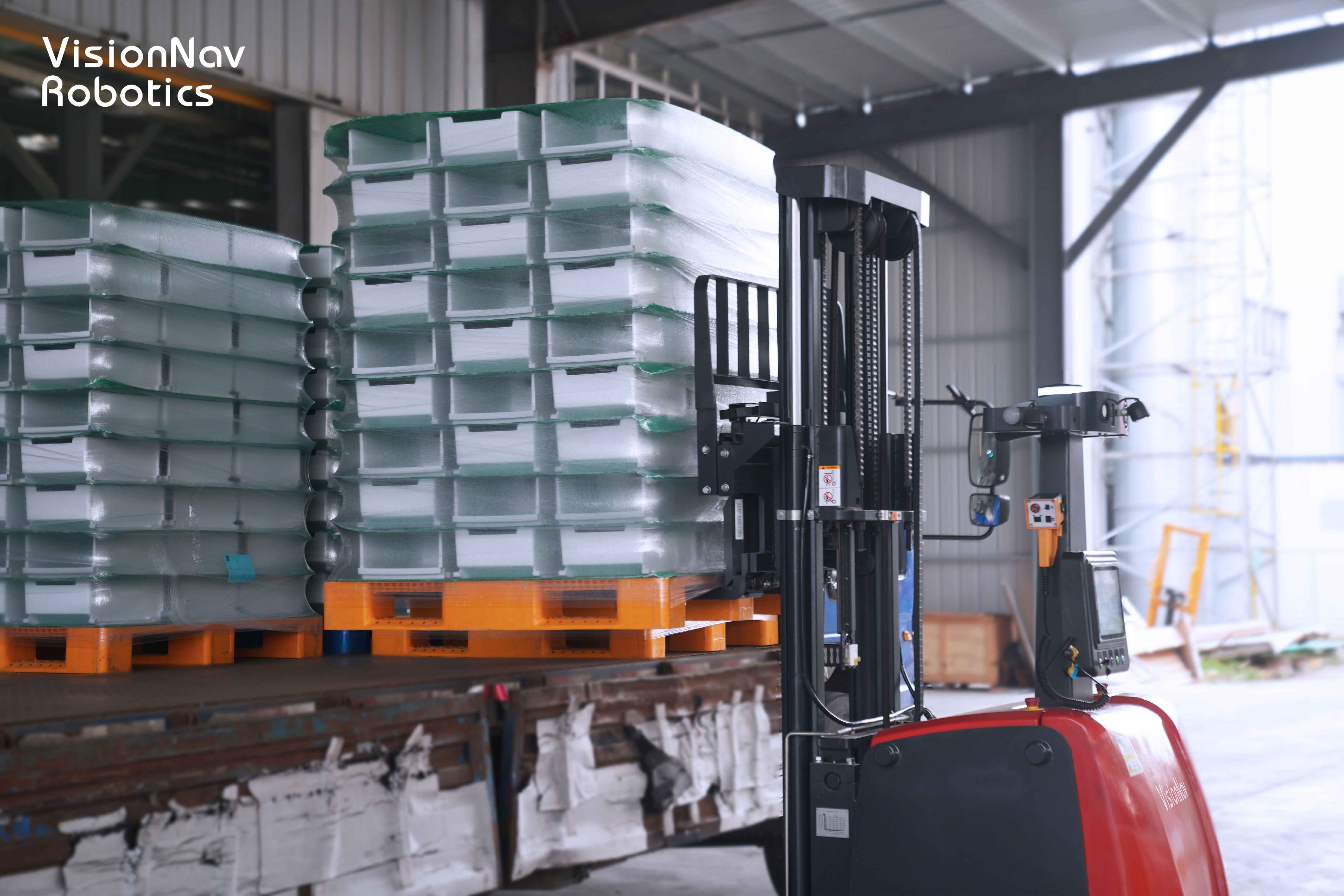 VNP15 is docking the flatbed