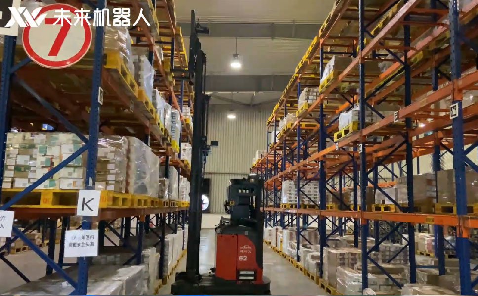 Smart Logistics: Harnessing the Potential of Industrial AGV Systems