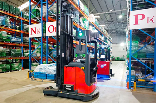 The Rise of AGV Dealers: Revolutionizing Material Handling in the Industrial Sector